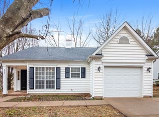 5907 Pennycross Ln, Charlotte, NC 28216