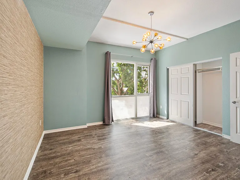 1240 India St #101 — Photo 18