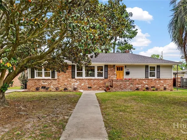 206 E 65th Street, Savannah, GA 31405
