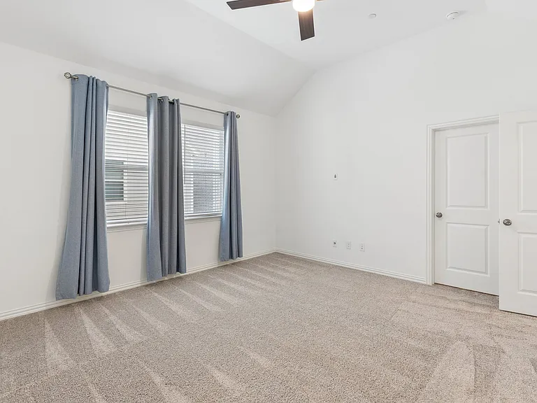 4532 Tripp St — Photo 21