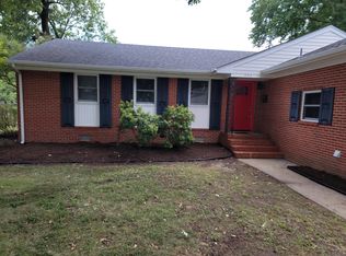 225 Longmeadow Dr, Newport News, VA 23601