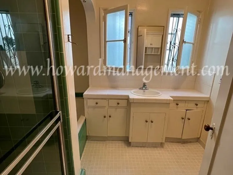 01445CA — Photo 21