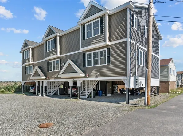 75 N End Blvd #1, Salisbury, MA 01952