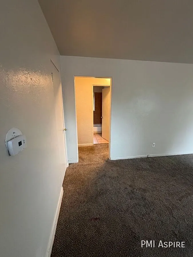1 Bedroom 1 Bathroom Apartment in Denver — Photo 3