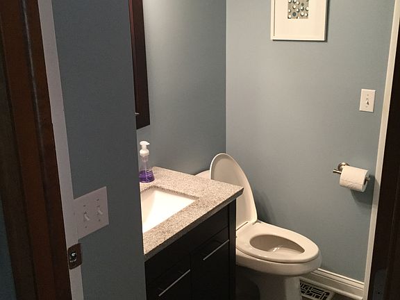 3rd image of 381 Evergreen Ct