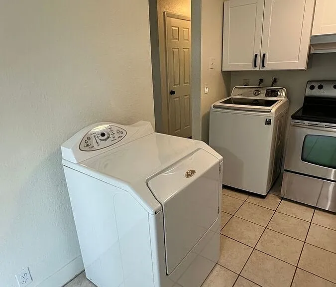 768 N Redwood Rd #12 — Photo 8
