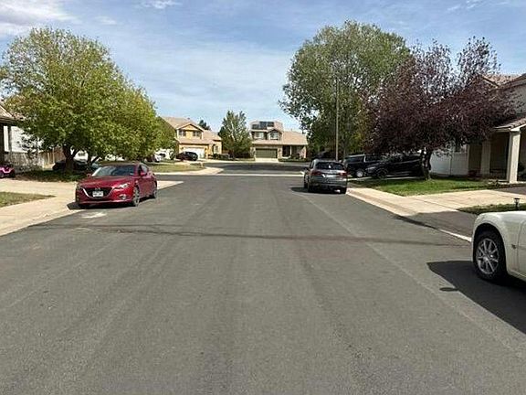 4th image of 19948 E 40th Pl