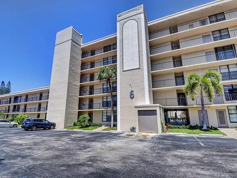 6 Royal Palm Way #307 — Photo 11