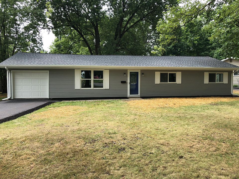 1st image of 2768 Bainbridge Ave