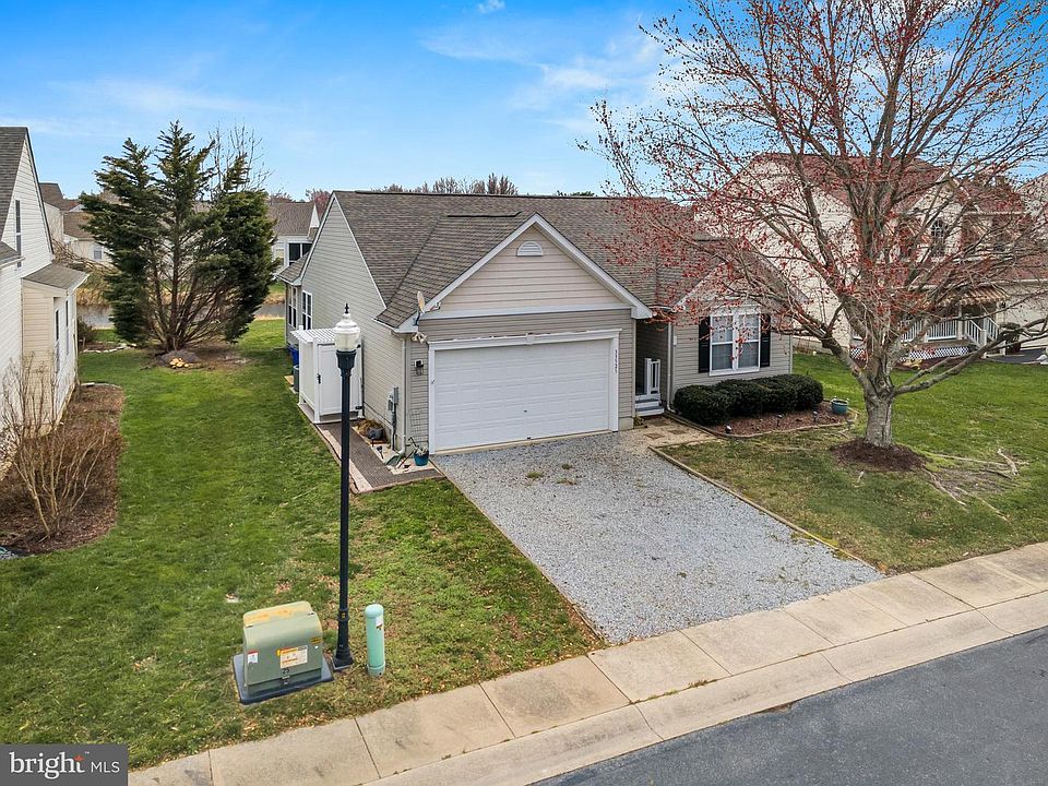 1st image of 33525 Weshampton Ln