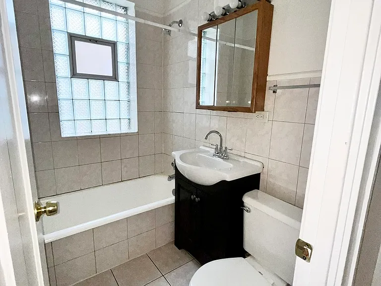 2140 N Kildare Ave #3 — Photo 12
