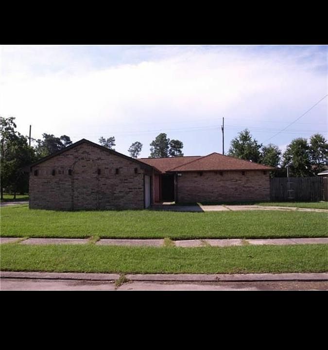 1st image of 101 Candy Cir