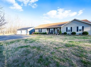 215 J D Buchanan Rd, Hanson, KY 42413
