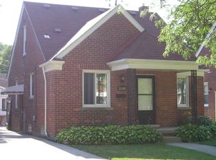 23105 Forest Ave, Oak Park, MI 48237