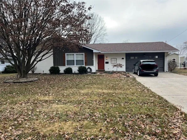 307 Rosemary Dr, Collinsville, IL 62234