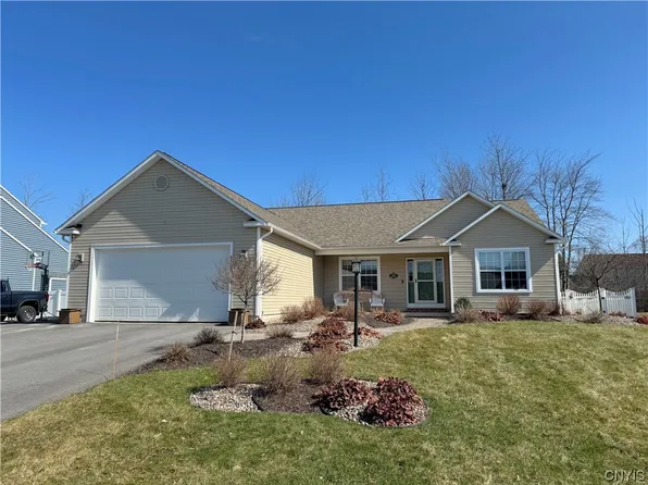 8560 Josette Junction Rd, Cicero, NY 13039