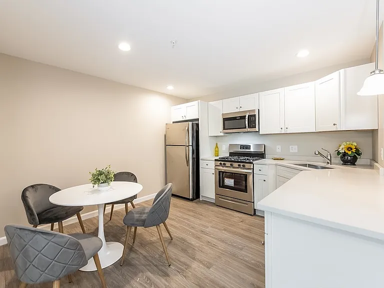 351 Summer St #2 — Photo 20