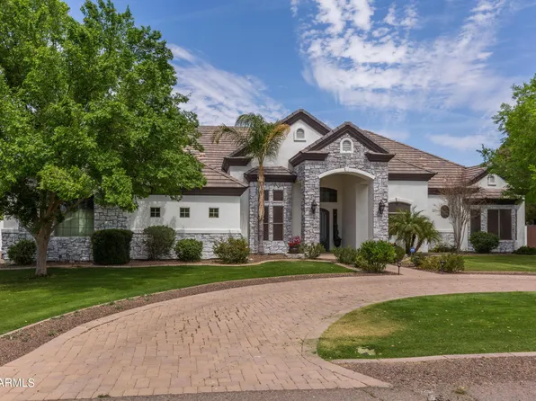 2168 E MAPLEWOOD Street, Gilbert, AZ 85297
