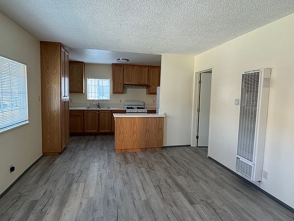 4th image of 14900 Lemoli Ave APT 3