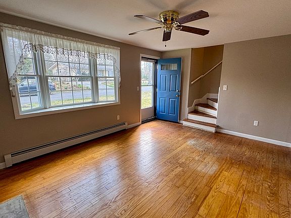 5th image of 69 Morton Ave