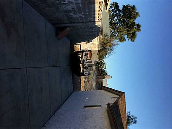 4th image of 6861 Judson Ave