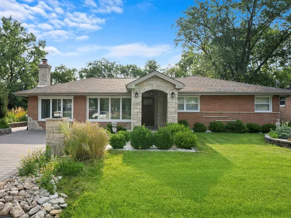 11301 S Neenah Ave, Worth, IL 60482