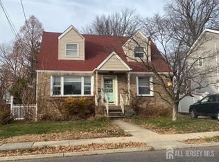 8 Kamm Ave, South River, NJ 08882