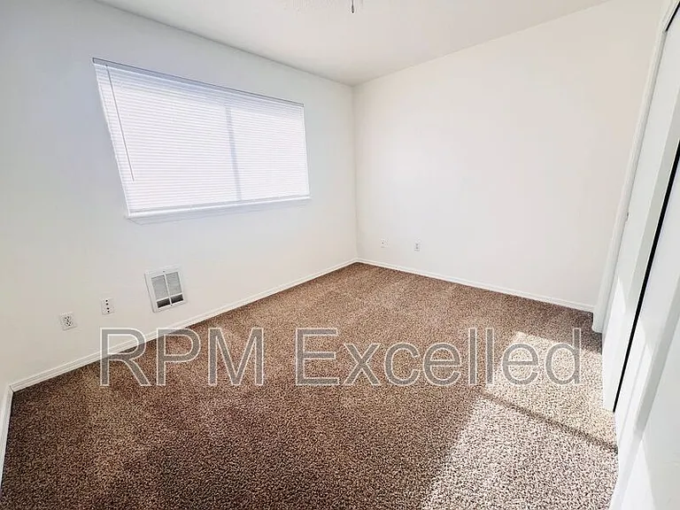 634 M St NE #4 — Photo 12