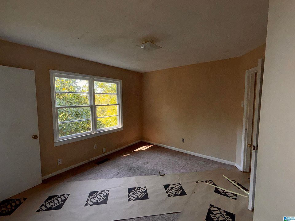 16th image of 800 11th St