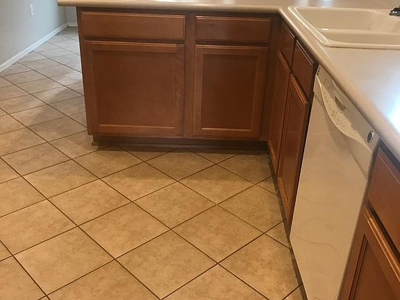 5th image of 7231 S Providence Dr