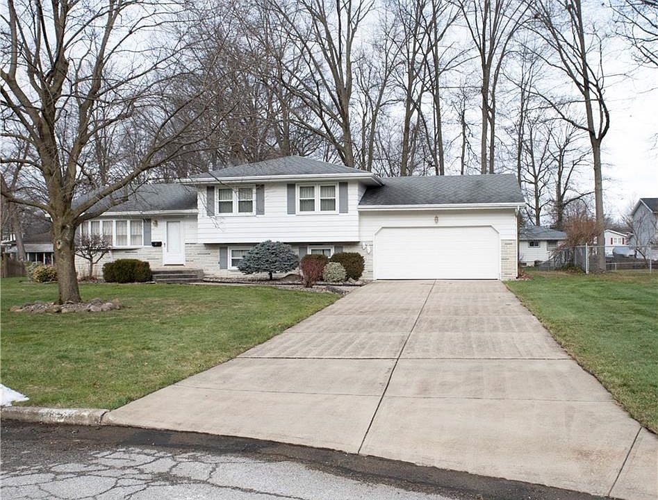 1st image of 3670 Sandburg Dr