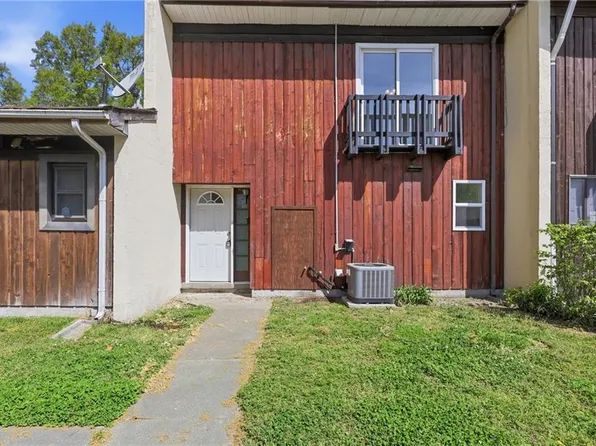 1436 E Tanners Creek Dr, Norfolk, VA 23513