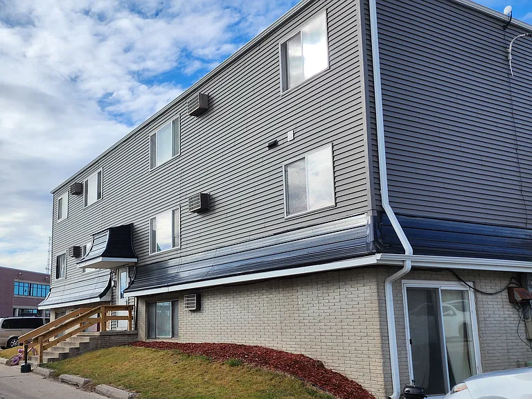 79 E Clark St #7 — Photo 11