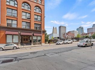 609 Central St APT 1206, Kansas City, MO 64105