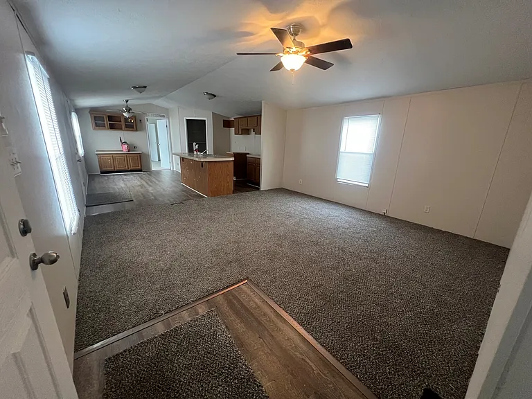 St. Clair Place — Photo 15