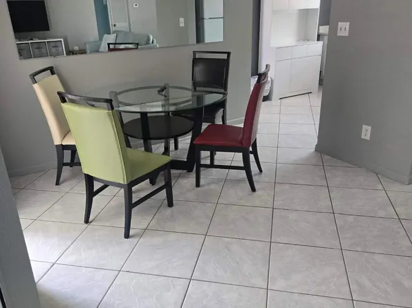 12592 80th Ave, Seminole, FL 33776