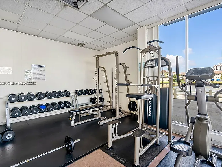 1817 S Ocean Dr #823 — Photo 13