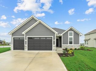 4539 145th Ter, Basehor, KS 66007