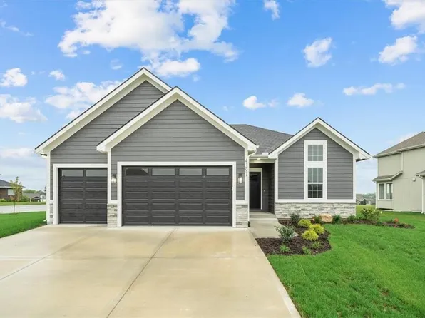 14601 Aspen Cir, Basehor, KS 66007
