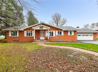 66 E Manitou Rd, Rochester, NY 14612