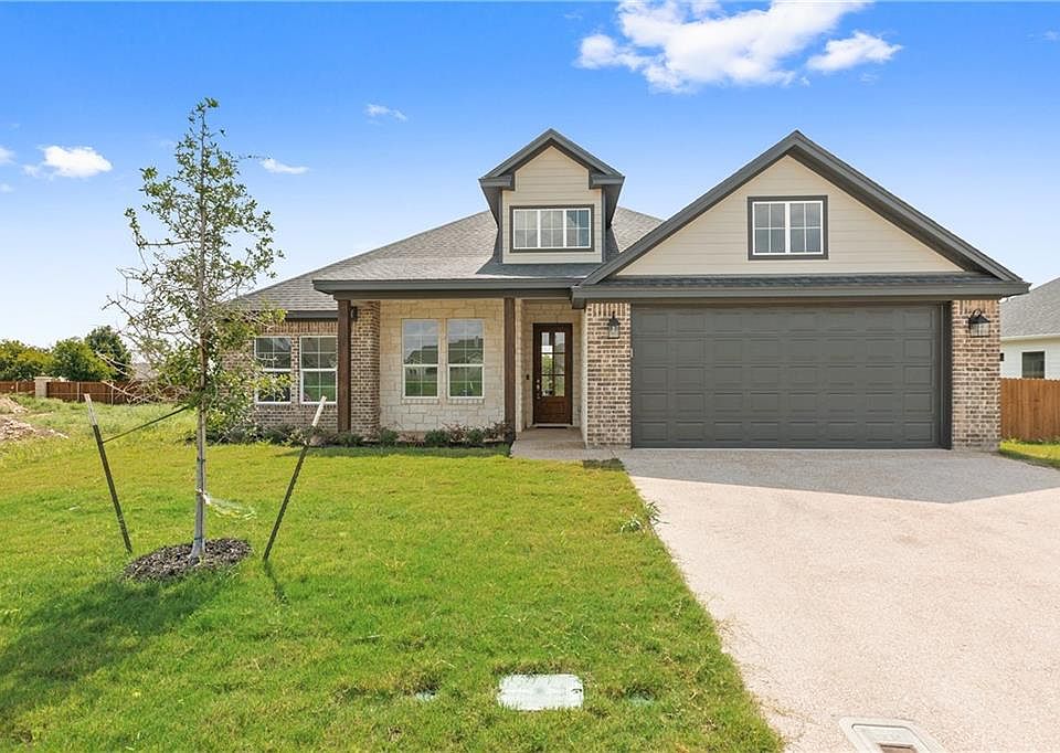 1st image of 10449 Fallen Leaf Dr