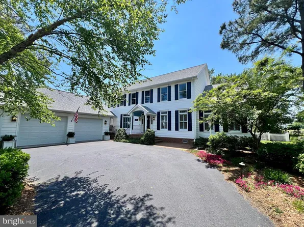 130 E Side Dr, Rehoboth Beach, DE 19971