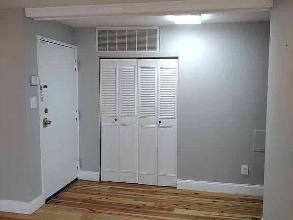 5th image of 3360 Huntley Square Dr APT A-1