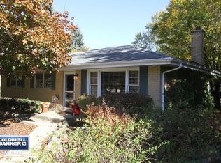 1215 Prairie Ave, Barrington, IL 60010