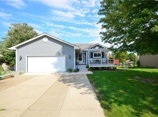 717 NW Scott St, Ankeny, IA 50023