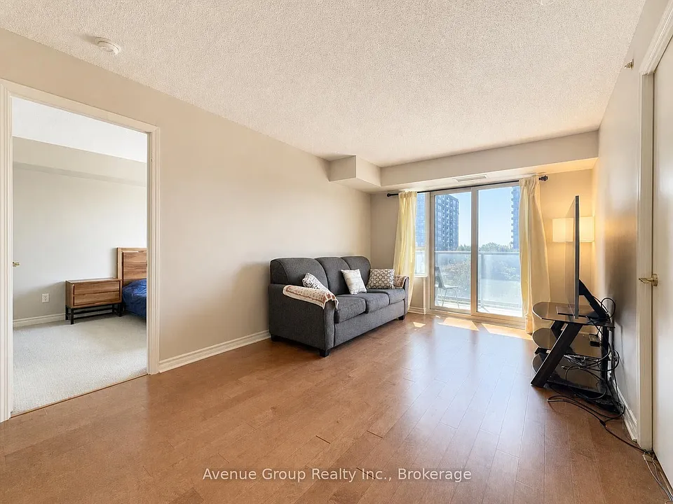 35 Saranac Blvd #527