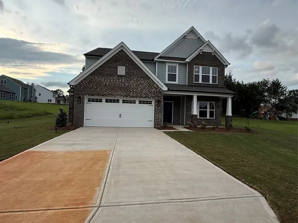 2509 Deer Walk Ct, Lincolnton, NC 28092