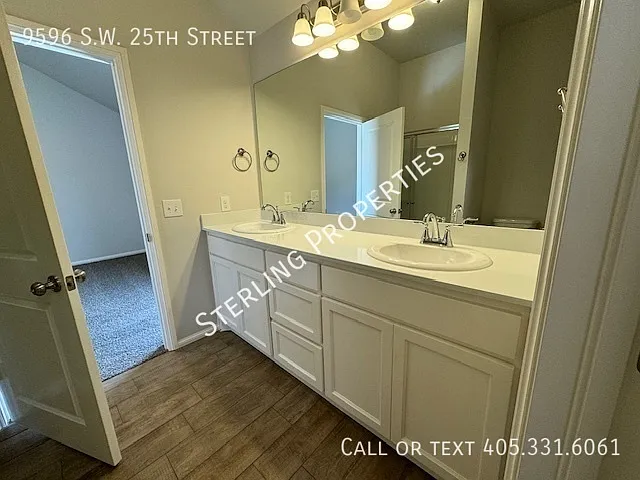 9596 SW 25th St — Photo 3