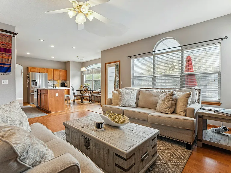 5751 S Truckee St — Photo 5