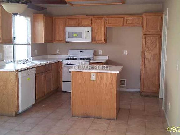 3rd image of 7229 Single Pine Dr